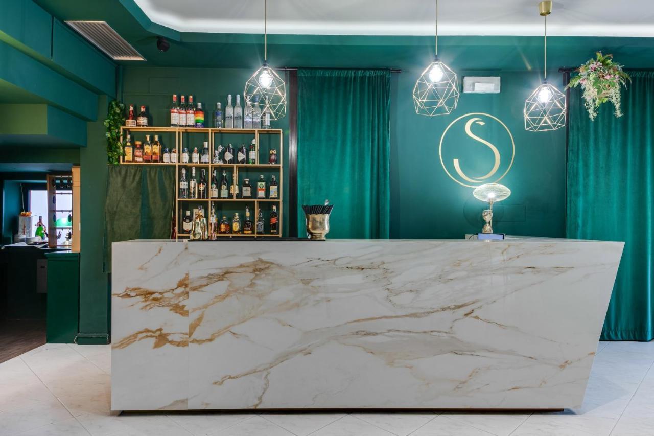 Hotel Sorriso Римини Экстерьер фото