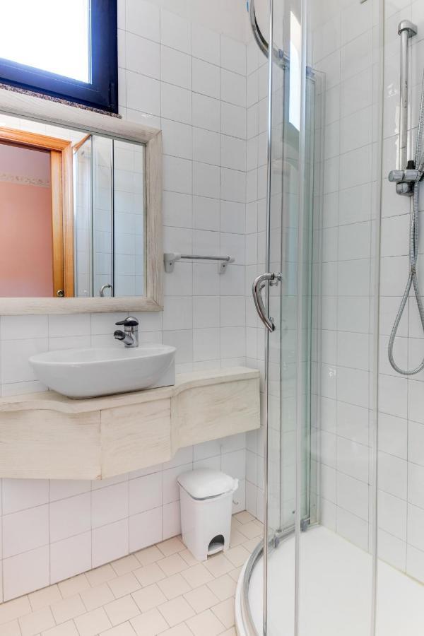 Hotel Sorriso Римини Экстерьер фото